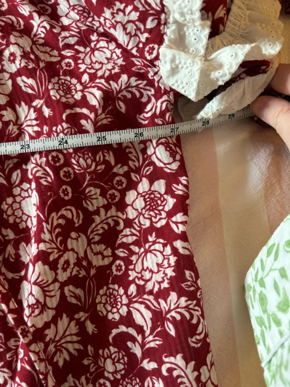 See by Chloe Floral Red White Printed V-Neck Tie Ruffle Blouse 44/12 - Picture 7 of 8